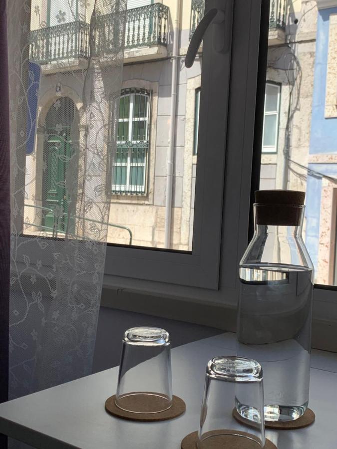 Acomodação com café da manhã  Santo Amaro Lisboa